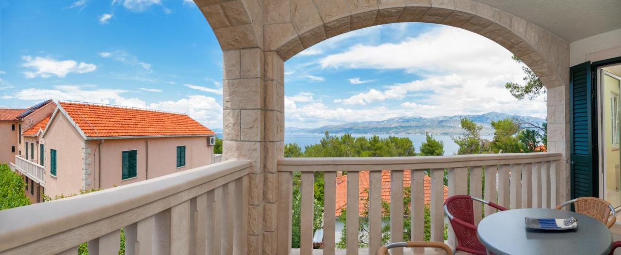 Apartments By The Sea Postira, Brac - 15242 Buitenkant foto